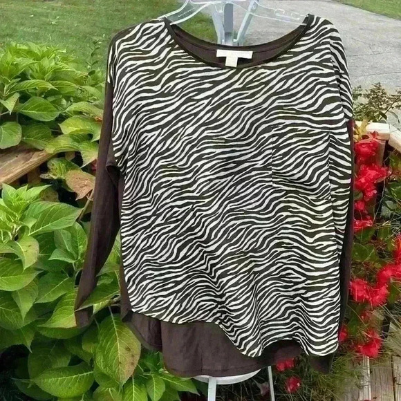 Michael Kors women’s long sleeved brown leopard print blouse size large - Picture 2 of 8